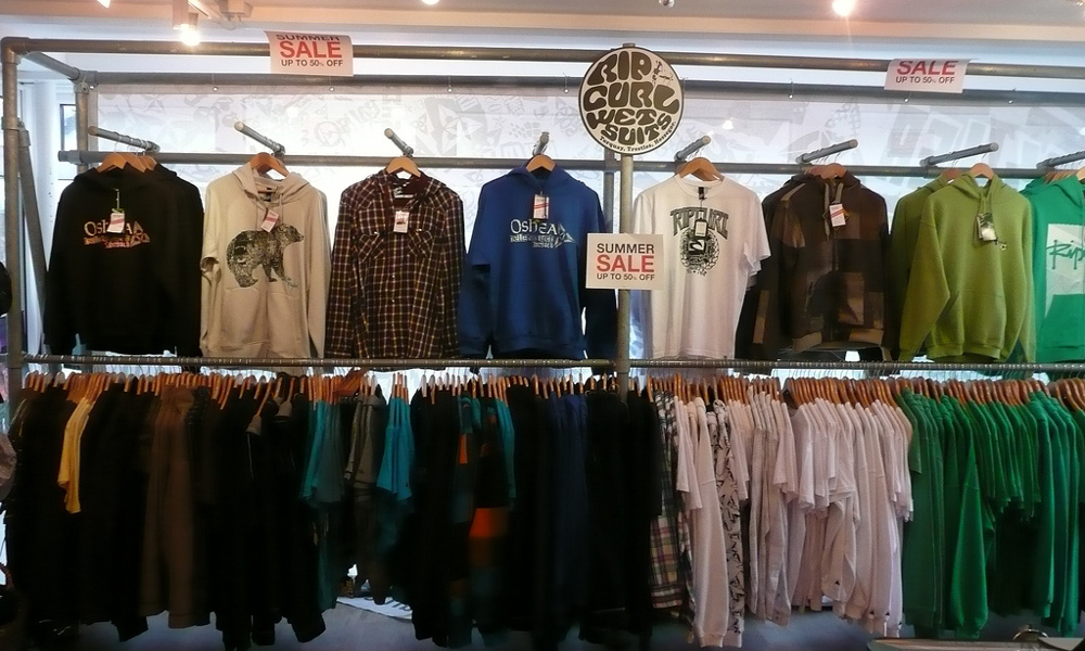 5 Tips To Save Money Buying Clothes