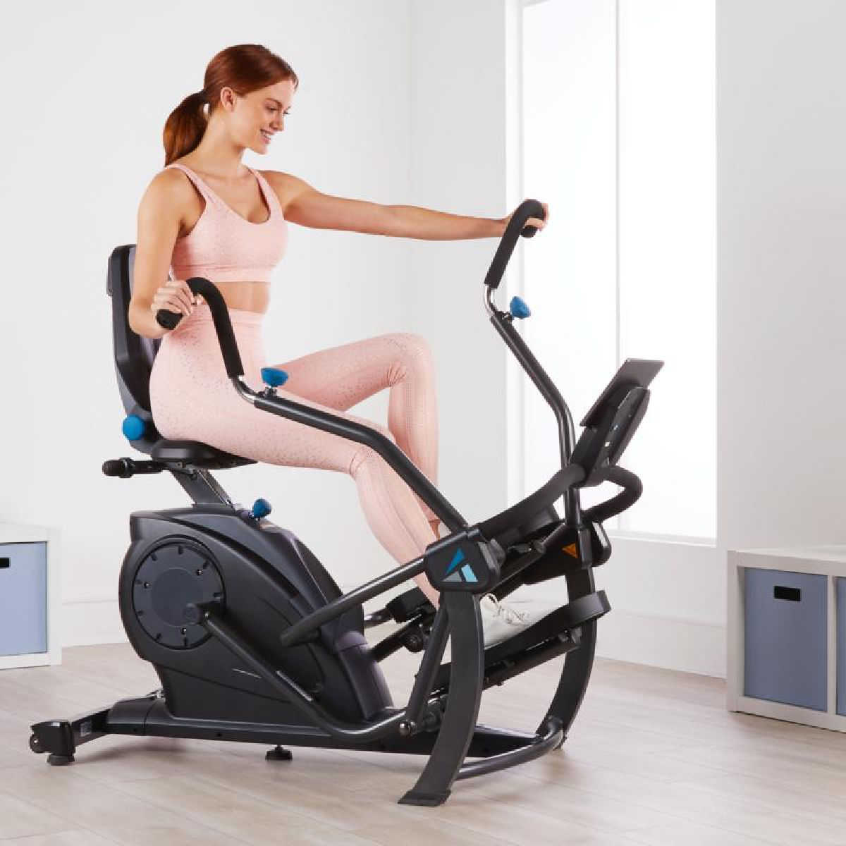 Teeter FreeStep LT1 Recumbent Cross Trainer